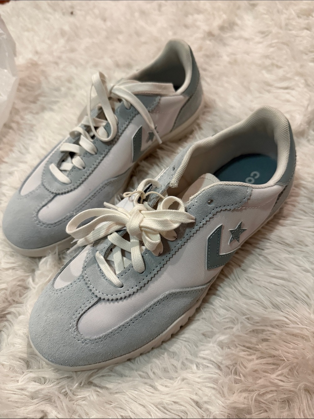 Converse Women’s White & Light Gray Retro Runner Sneakers 8.5